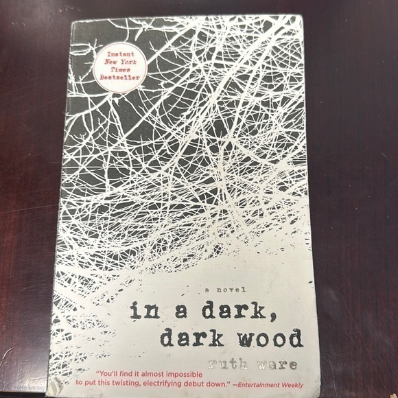 Ruth Ware Other - In a dark, dark wood by Ruth Ware GUC